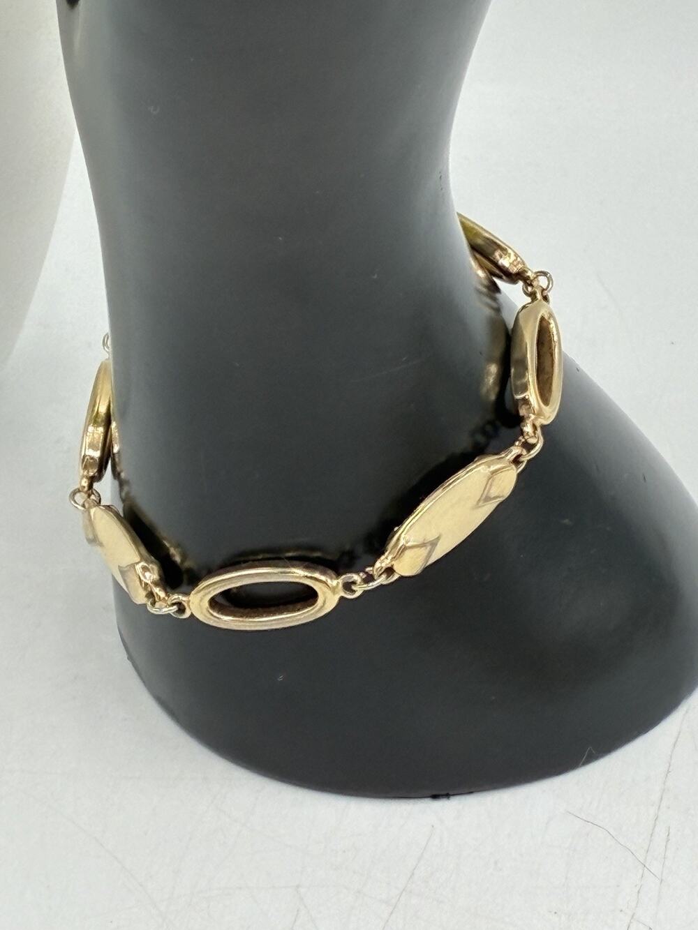 Vintage Cream Enamel Gold Oval Link Bracelet Ivory Geometric 7 Inch Elegant